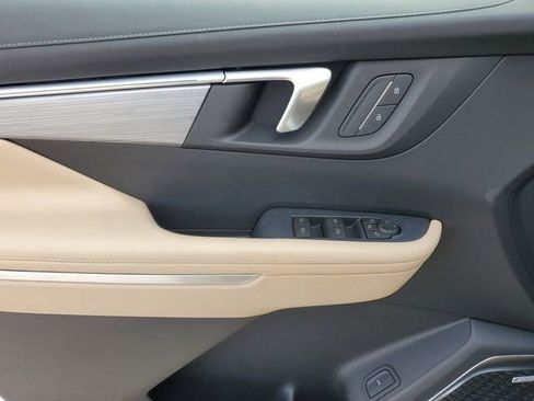 New 2026 Buick Enclave Preferred FWD image 17