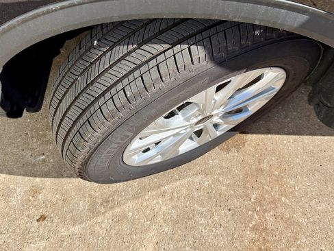 Certified 2025 Ford Escape Active w/ Cold Weather Package image 32