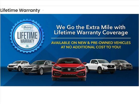 Used 2021 Toyota Camry XLE image 3