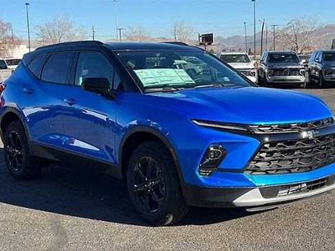 New 2026 Chevrolet Blazer LT w/ Convenience Package image 3