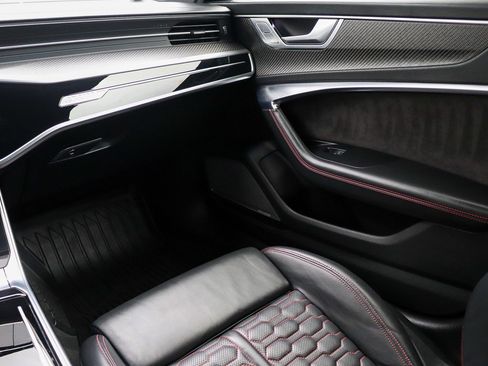 Used 2021 Audi RS 6 w/ Executive Package AWD/4WD image 19