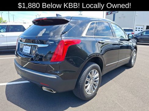 Used 2017 Cadillac XT5 Luxury AWD/4WD image 9