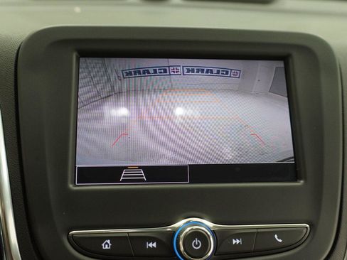 Used 2024 Chevrolet Equinox LS w/ Driver Confidence II Package FWD image 16