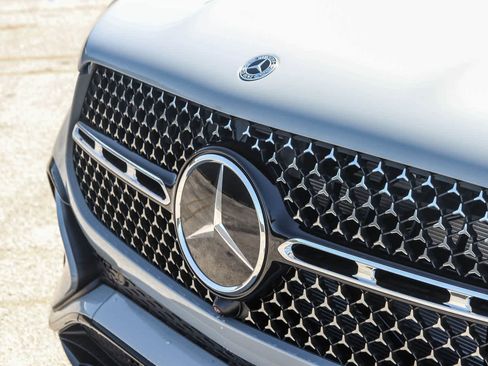 New 2026 Mercedes-Benz GLE 580 4MATIC image 9