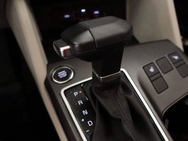 Used 2026 Kia Sportage EX FWD image 9