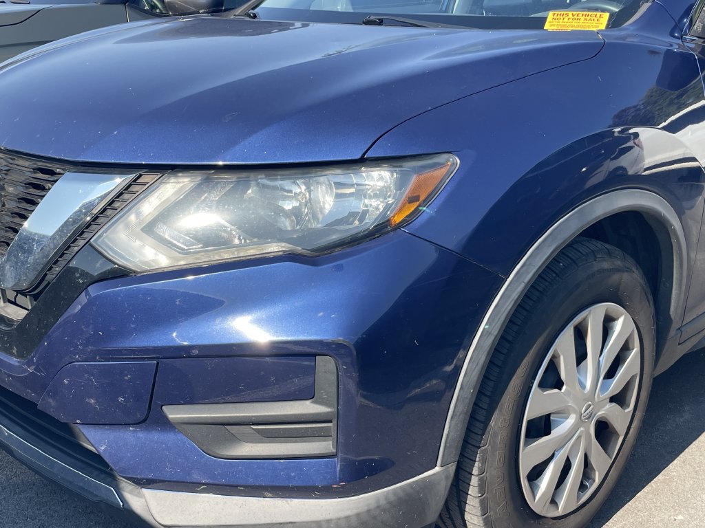 Used 2017 Nissan Rogue S FWD image 12