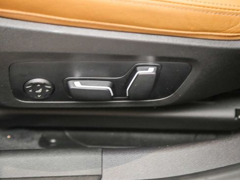 Used 2026 BMW 330i Sedan w/ Premium Package RWD image 22