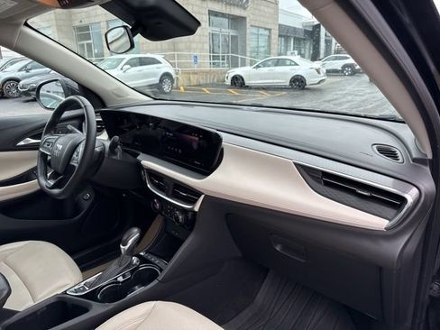 Used 2024 Buick Encore GX Sport Touring w/ Comfort Package image 28