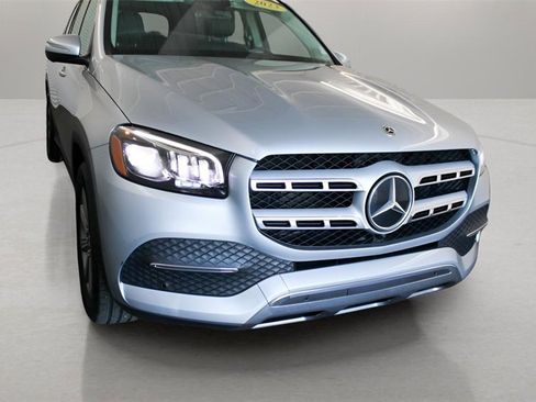 Used 2023 Mercedes-Benz GLS 450 4MATIC image 12