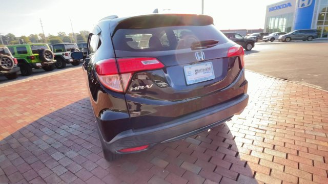 Used 2017 Honda HR-V EX-L image 8