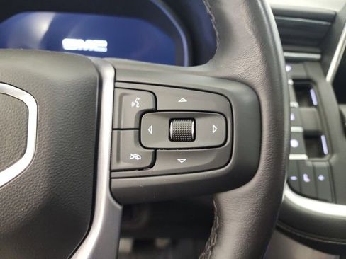 Used 2022 GMC Yukon SLT w/ SLT Premium Package image 24