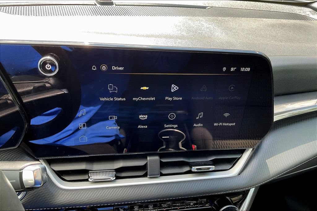Used 2025 Chevrolet Equinox LT FWD image 18