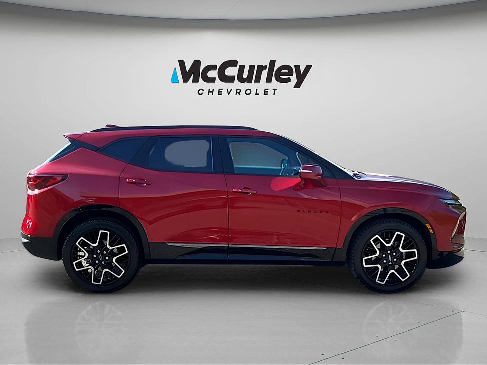 Used 2023 Chevrolet Blazer RS w/ Driver Confidence II Package AWD/4WD image 8