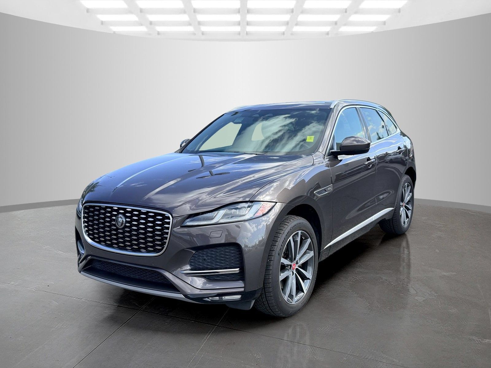 Used 2023 Jaguar F-PACE S AWD/4WD image 1