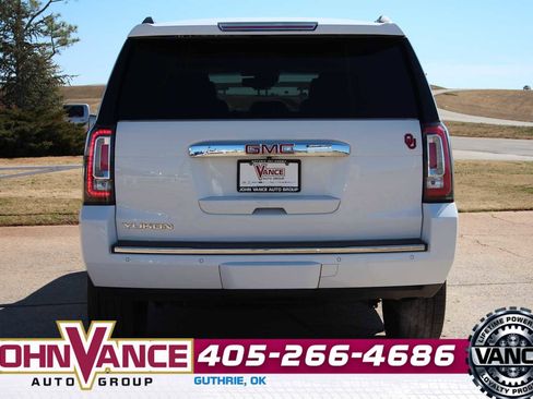 Used 2017 GMC Yukon Denali image 8