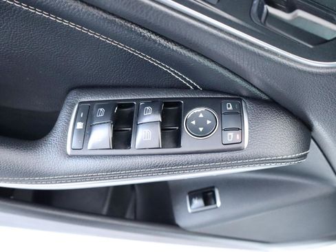 Used 2016 Mercedes-Benz CLA 250 image 28