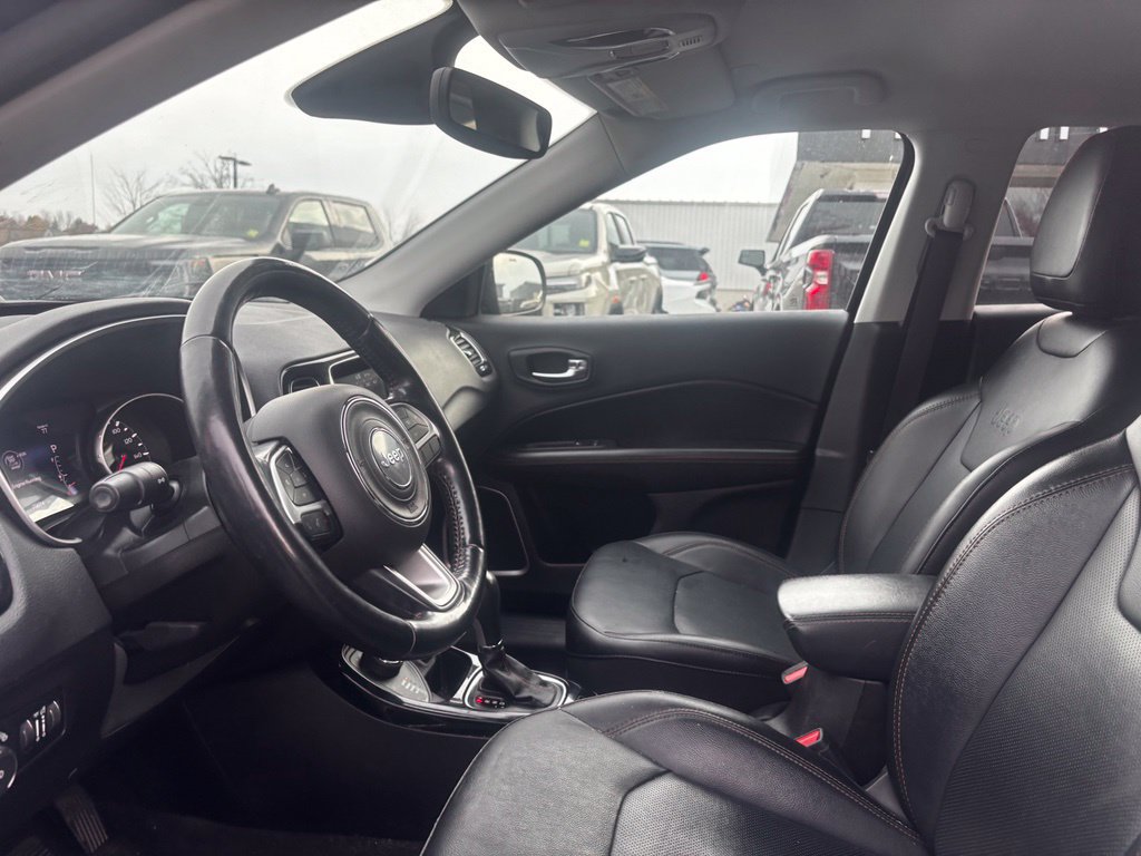 Used 2020 Jeep Compass Limited AWD/4WD image 9