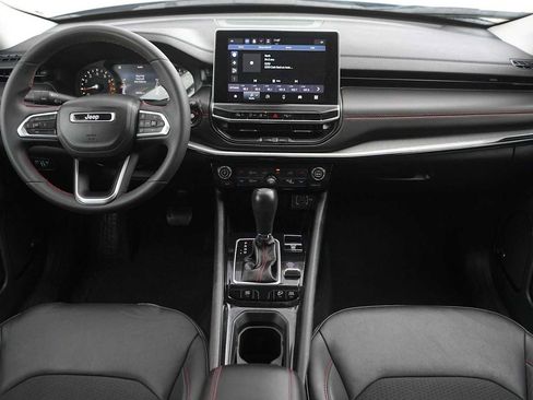 Used 2022 Jeep Compass Trailhawk w/ Sun and Sound Group AWD/4WD image 10
