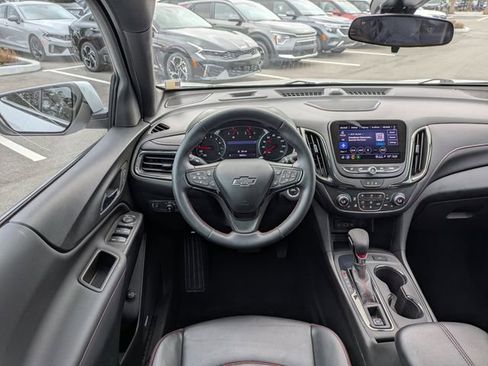 Used 2023 Chevrolet Equinox RS w/ RS Leather Package FWD image 17