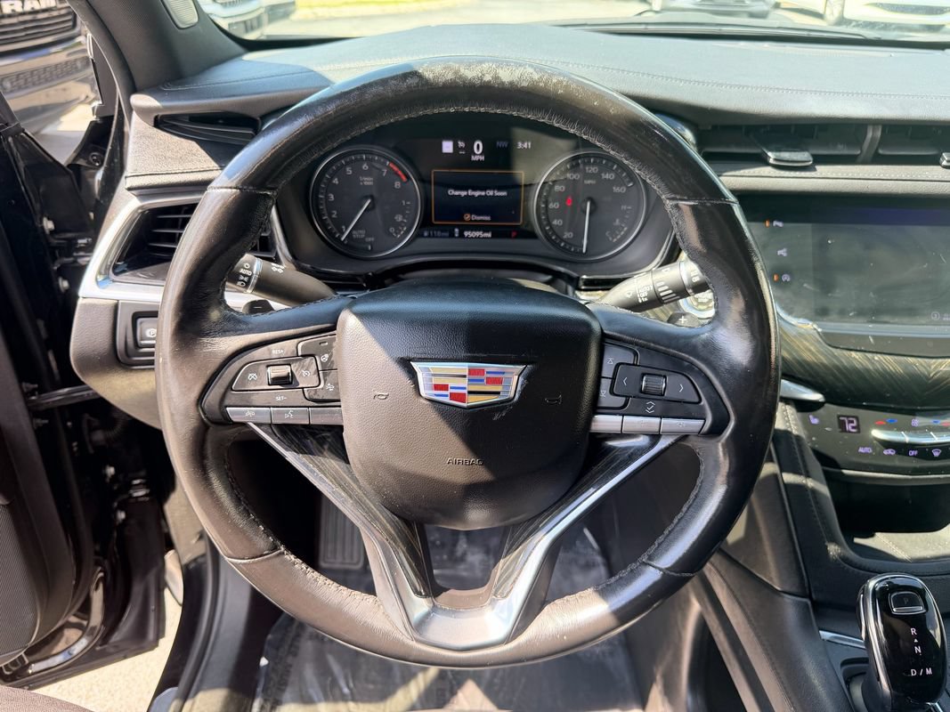 Used 2020 Cadillac XT6 Premium Luxury FWD image 19