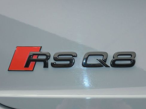 Used 2023 Audi RS Q8 image 11