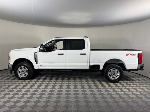 Used 2025 Ford F250 XLT w/ FX4 Off-Road Package AWD/4WD image 11