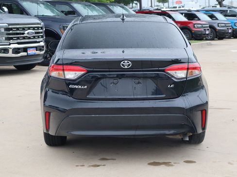 Used 2024 Toyota Corolla LE FWD image 4