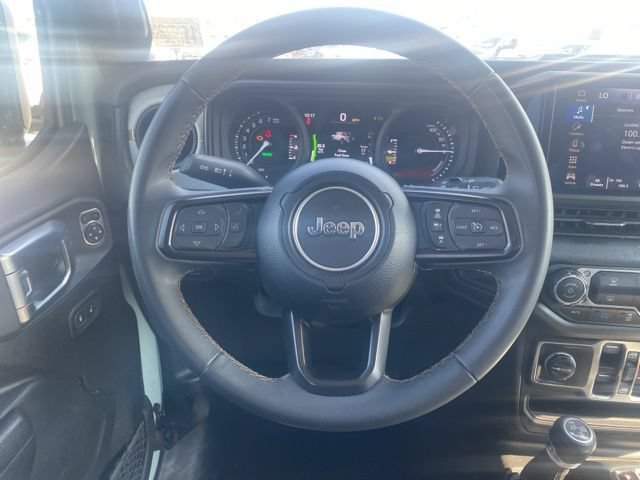 Used 2024 Jeep Wrangler Unlimited AWD/4WD image 15
