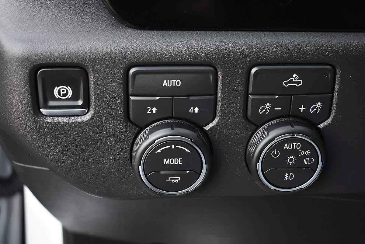 Used 2026 Chevrolet Silverado 1500 RST AWD/4WD image 19