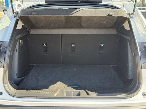 Certified 2025 Chevrolet Trax LT image 35