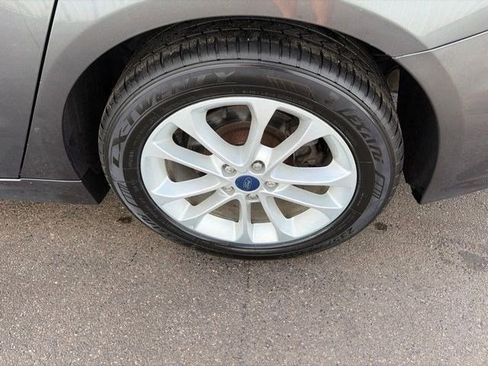 Used 2019 Ford Fusion SE FWD image 45