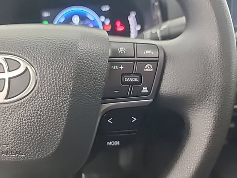 Used 2026 Toyota Camry LE FWD image 30
