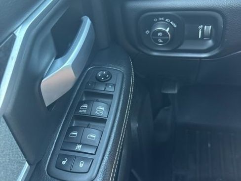 Used 2022 RAM 2500 Big Horn w/ Level A Equipment Group AWD/4WD image 19