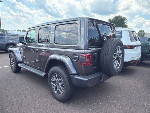 Certified 2025 Jeep Wrangler Unlimited Sahara w/ Safety Group AWD/4WD image 7