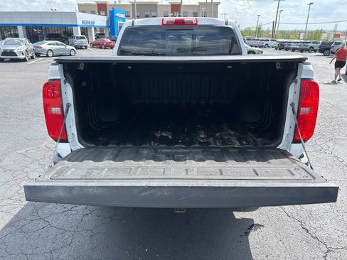 Used 2018 Chevrolet Colorado Z71 AWD/4WD image 36