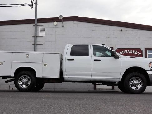 Used 2023 RAM 3500 Tradesman w/ Chrome Appearance Group AWD/4WD image 1