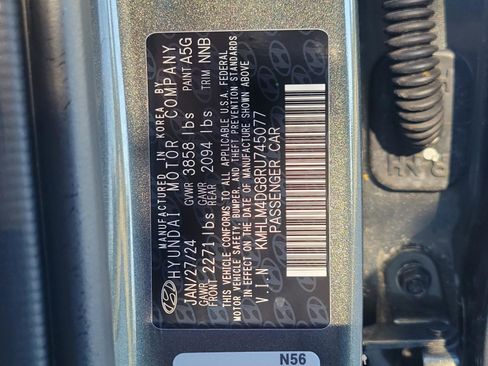 Certified 2024 Hyundai Elantra SEL image 31