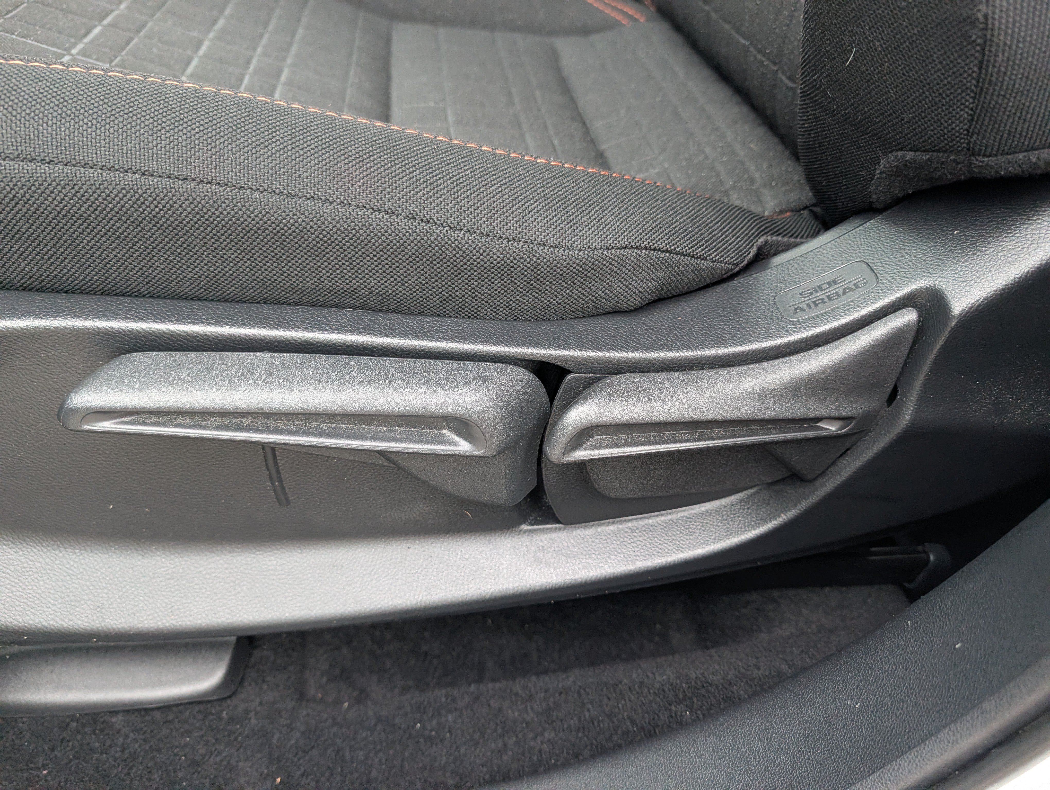Used 2025 Honda HR-V Sport image 21