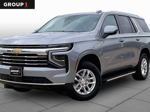 Used 2025 Chevrolet Tahoe LT image 1