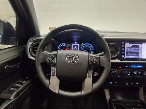 Used 2022 Toyota Tacoma TRD Pro AWD/4WD image 40