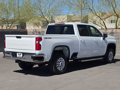 Used 2022 Chevrolet Silverado 2500 LT image 9