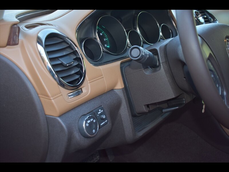 Used 2016 Buick Enclave Leather FWD image 14