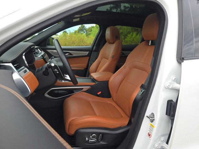Used 2026 Jaguar F-PACE R-Dynamic S AWD/4WD image 14