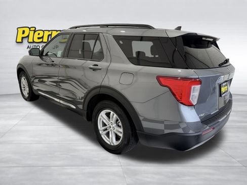 Used 2022 Ford Explorer XLT w/ Equipment Group 202A image 2
