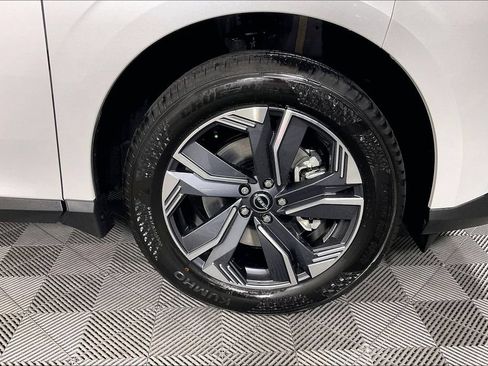 New 2026 Nissan Murano SV AWD/4WD image 15