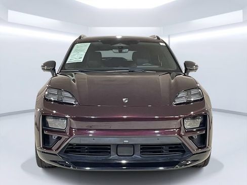 Certified 2024 Porsche Macan Turbo Electric AWD/4WD image 10