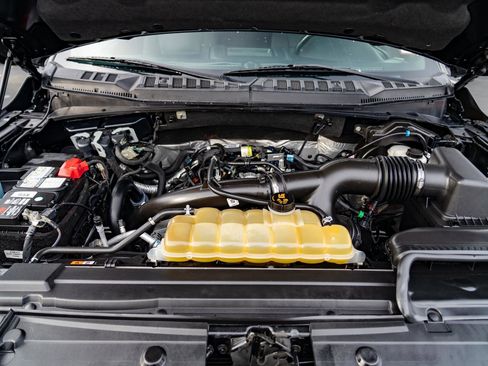 Used 2019 Ford F150 XLT w/ Equipment Group 302A Luxury image 29