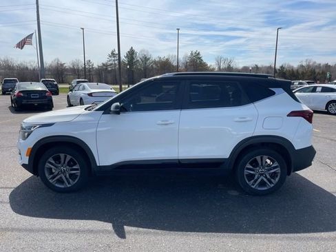 Used 2021 Kia Seltos S image 2