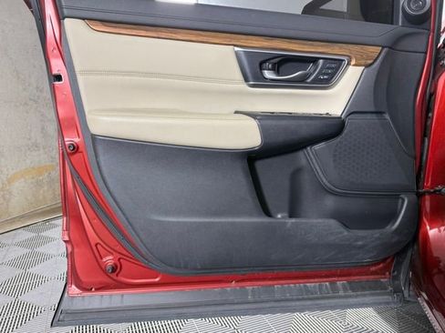 Used 2018 Honda CR-V Touring image 13
