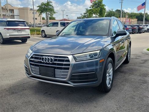 Used 2020 Audi Q5 2.0T Premium w/ Convenience Package image 3
